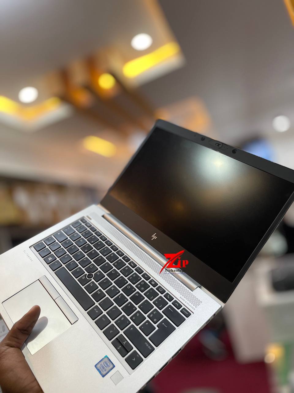 HP ELITEBOOK 830 G5 I5 👉 𝐇𝐏 𝐄𝐋𝐈𝐓𝐄𝐁𝐎𝐎𝐊 830 G5 intel Core i5 7th Generation Lighting Keyboard SSD256GB 8GB RAM Free Laptop Bag!  Ubu urayigura 340,000FRW gusa