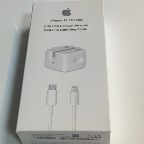 iPhone 14 Pro Max 20 w USB