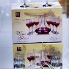 Wine Decanter  with 6 wine Glass