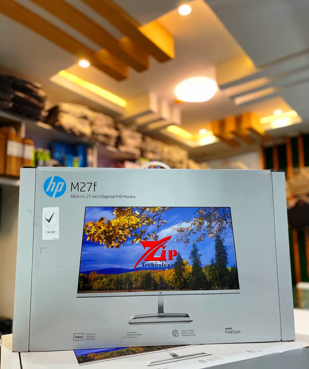 HP MONITOR SCREEN 27INCHES Are You Looking For Affordable Monitor?! Here We Go: BRAND NEW MONITOR SCREEN INTO BOX